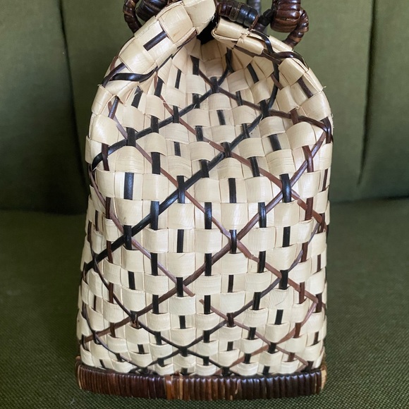 Vintage wicker tote purse - Picture 3 of 7